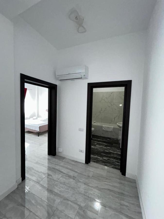 Marvellous Aparthotel With Master Apartments Suceava Bagian luar foto
