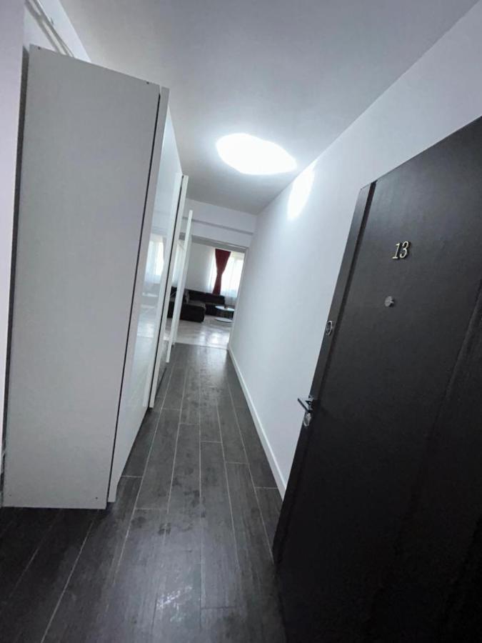 Marvellous Aparthotel With Master Apartments Suceava Bagian luar foto